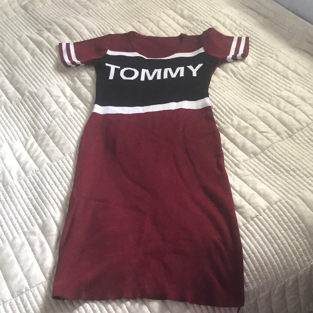 Tommy dress size small